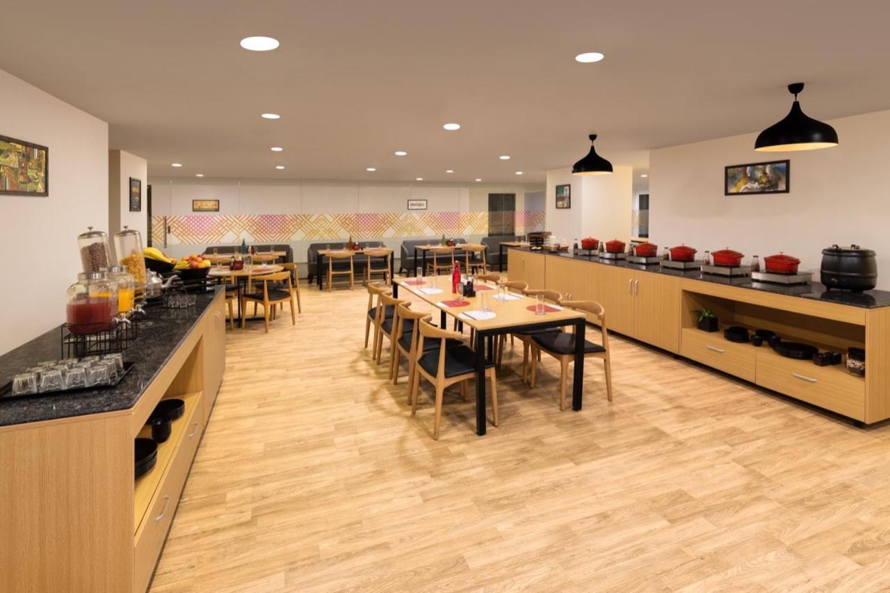 Ginger Ahmedabad Rto Circle Hotel Eksteriør billede